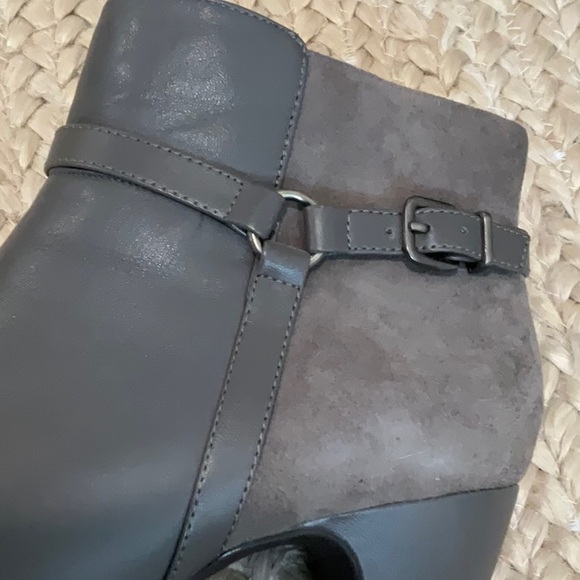 Easy Spirit Gray Ankle Booty - Picture 8 of 11